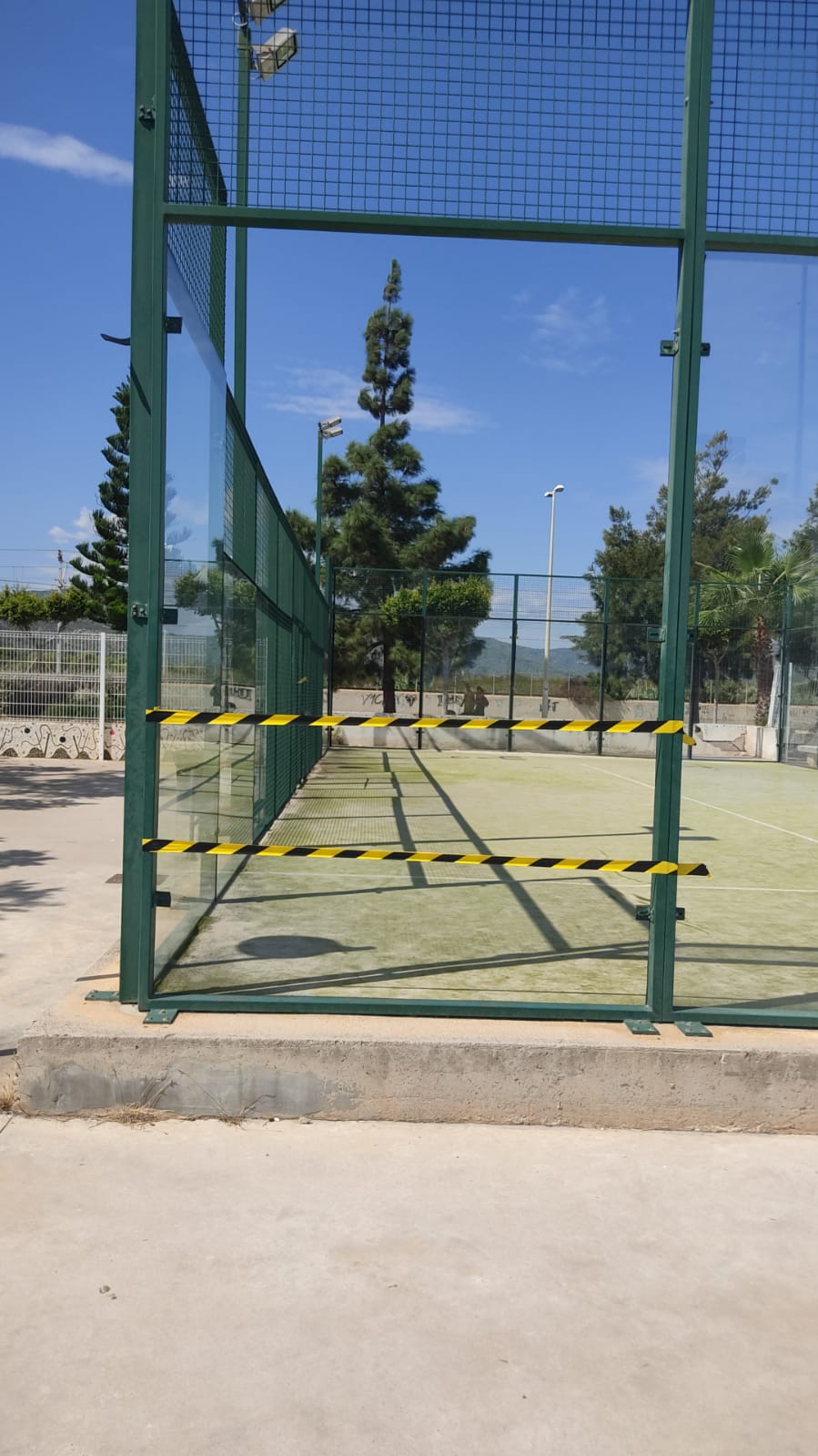 Cambio Express cristales Padel - Proyecto de cambio express cristales padel realizado por Disiled-DSL